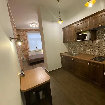Mini-loft On Rynok Square Apartment *